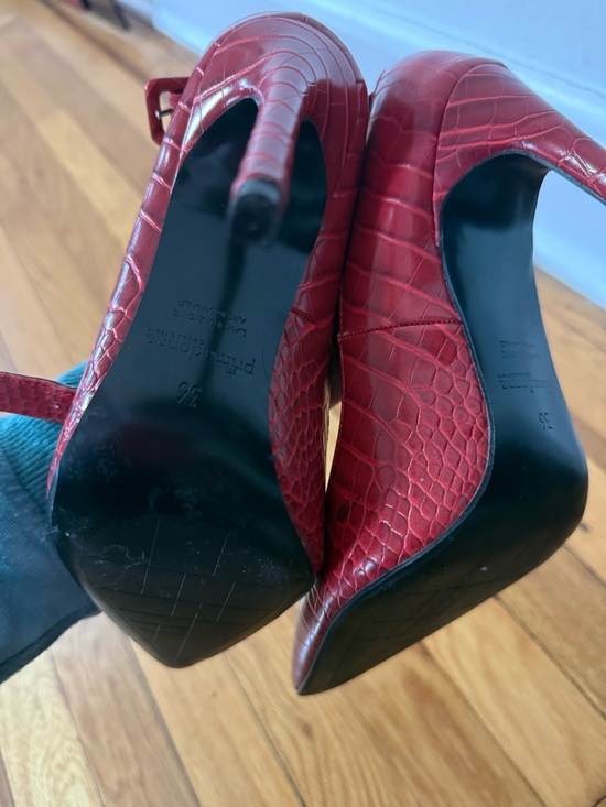 Red Croc-Embossed Pointed Mary Jane Pumps - Women\'s